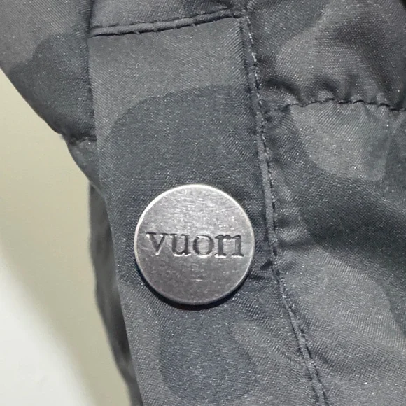 Vuori Black Camo Quilted Puffer Vest - Picture 6 of 16